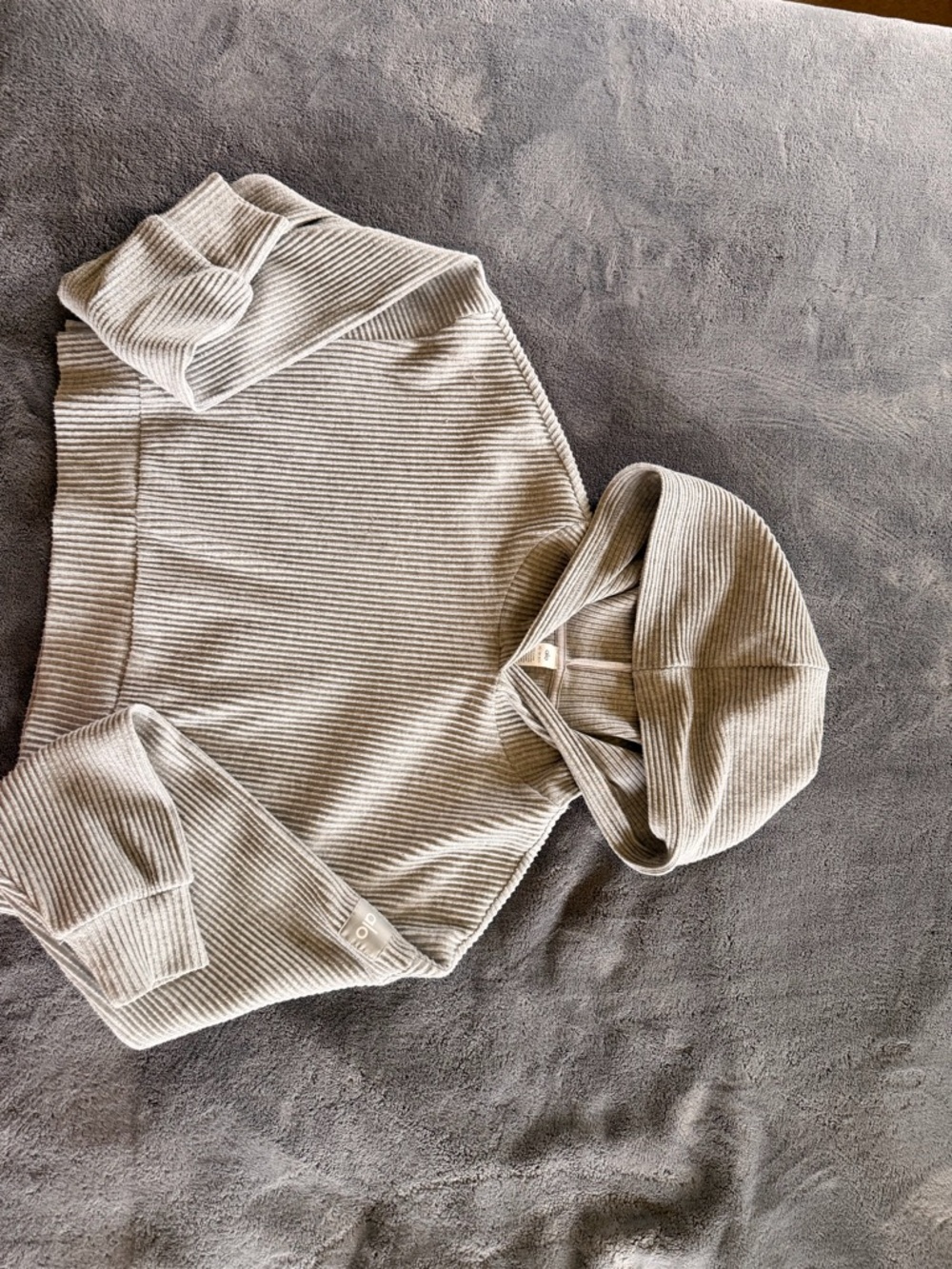 ALO Yoga Ribbed Muse hoodie  - heather gray